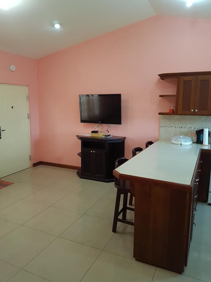 Piarco Village Suites Екстериор снимка
